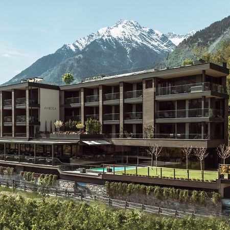 Wellfeeling Hotel AVIDEA Algund Buitenkant foto