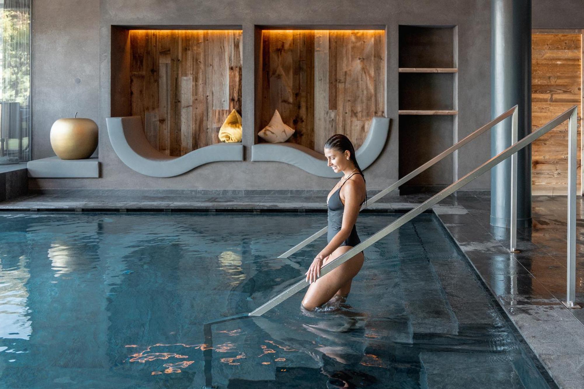 Wellfeeling Hotel AVIDEA Algund Buitenkant foto
