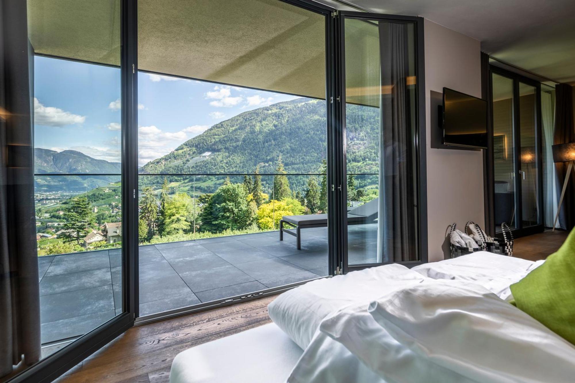 Wellfeeling Hotel AVIDEA Algund Buitenkant foto