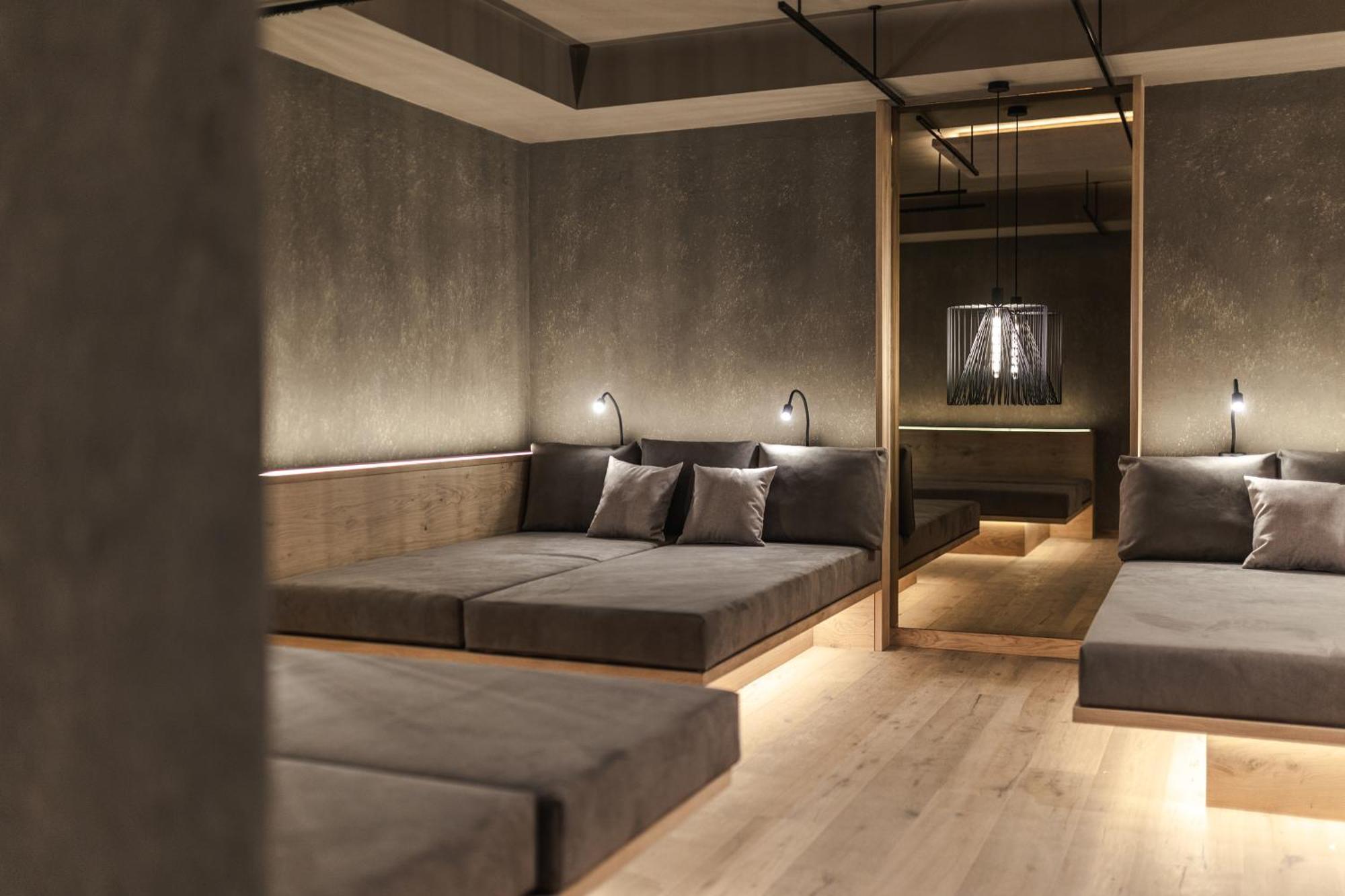 Wellfeeling Hotel AVIDEA Algund Buitenkant foto