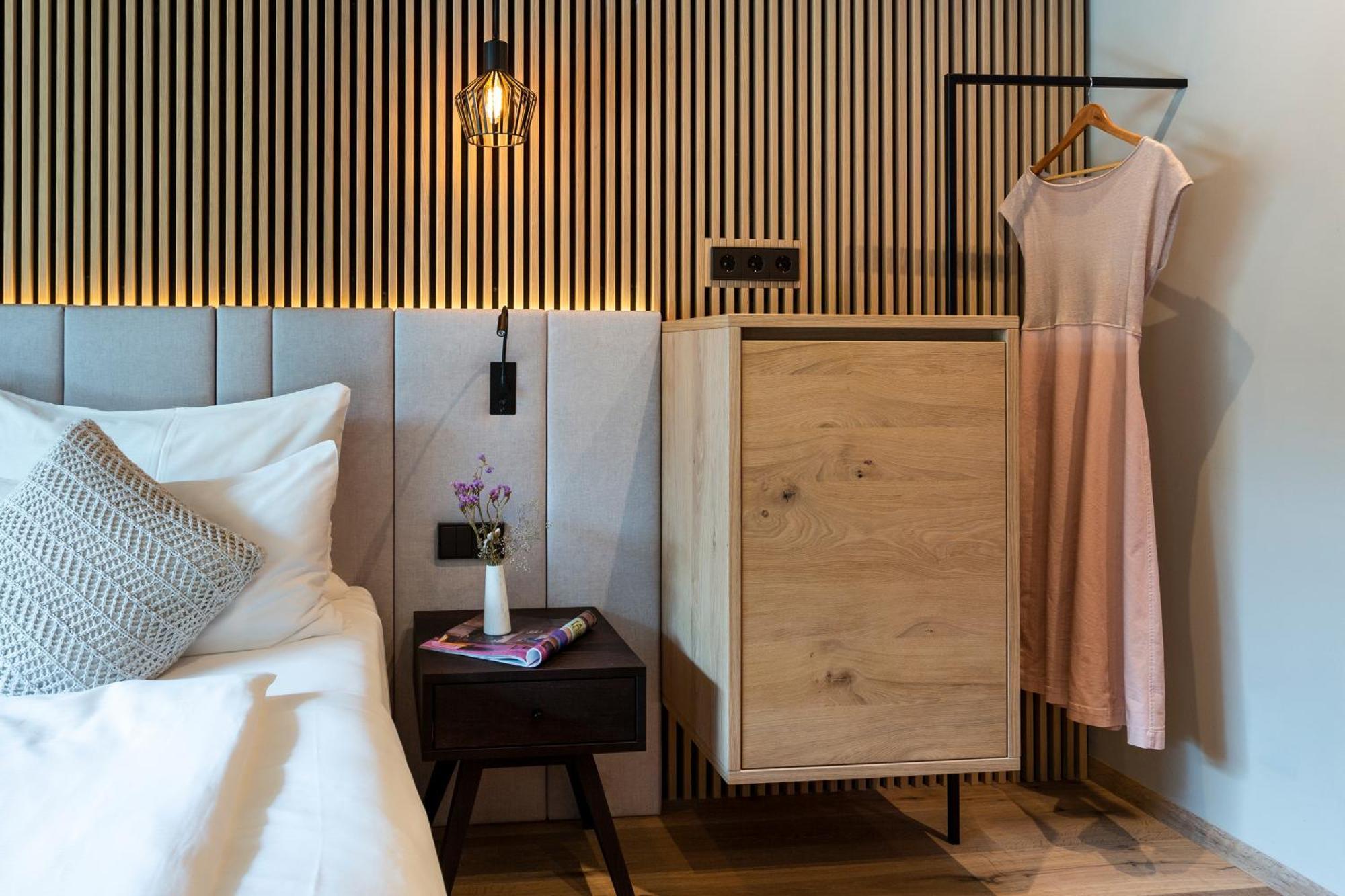Wellfeeling Hotel AVIDEA Algund Buitenkant foto