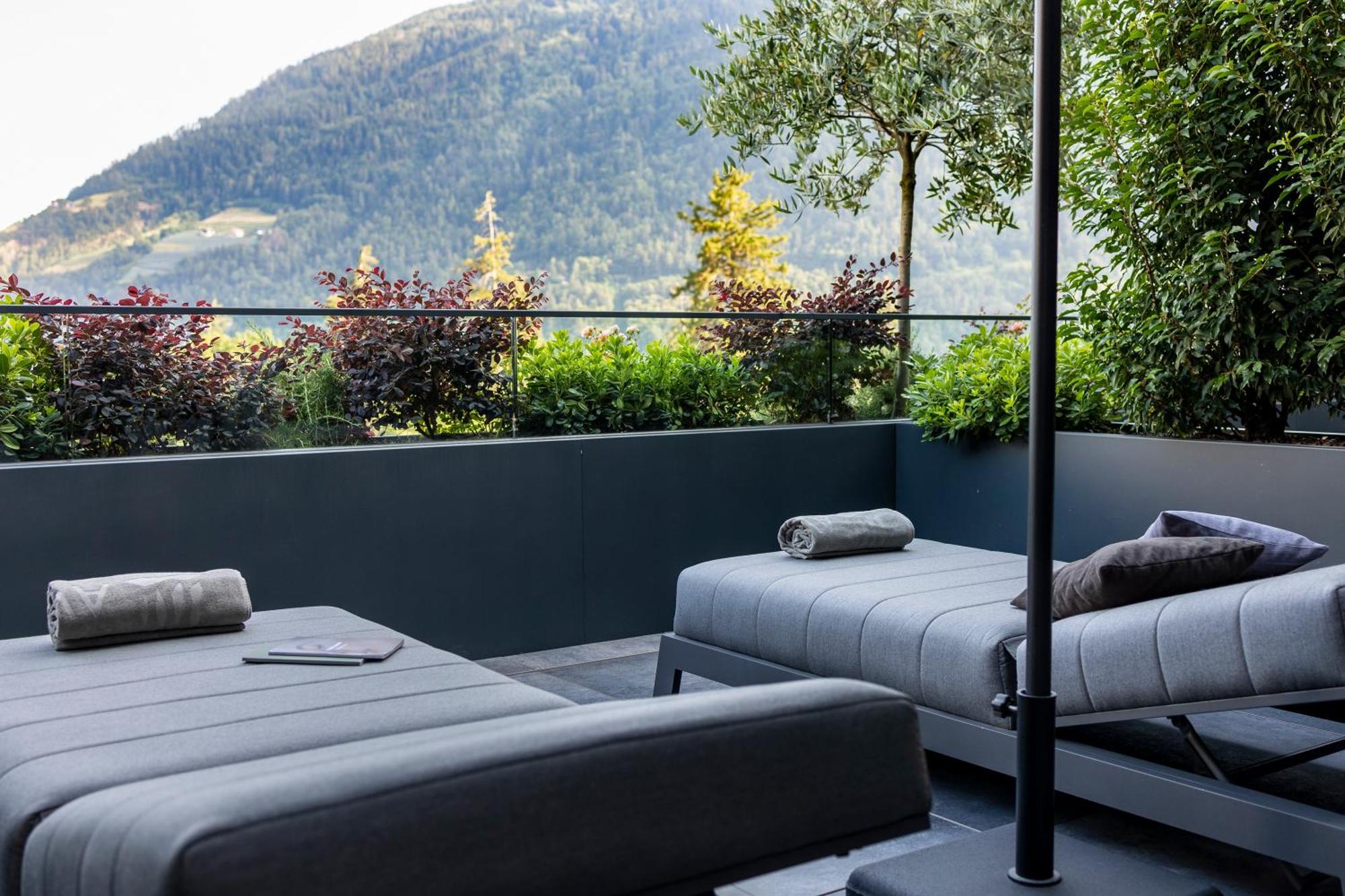 Wellfeeling Hotel AVIDEA Algund Buitenkant foto