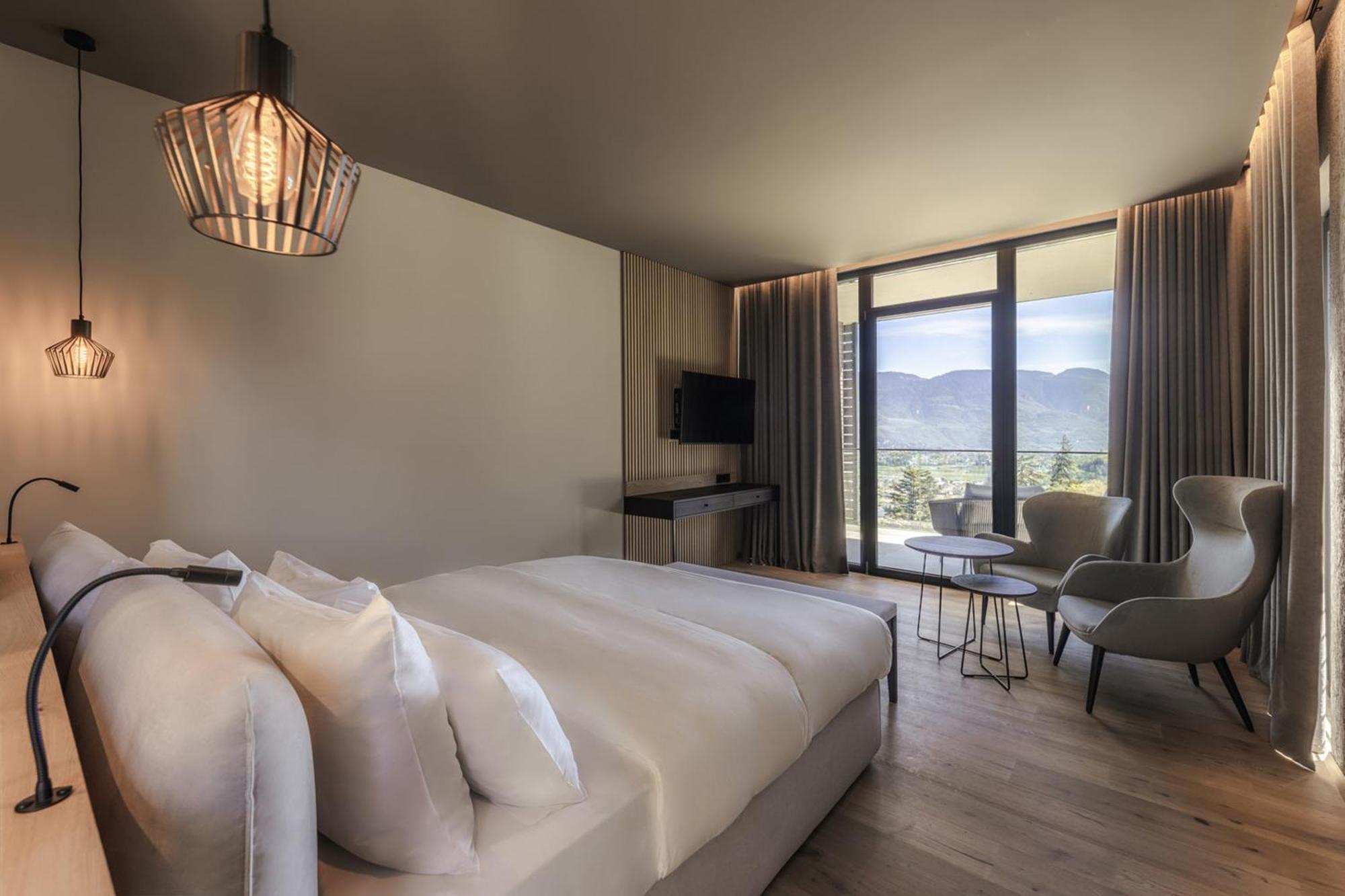 Wellfeeling Hotel AVIDEA Algund Buitenkant foto